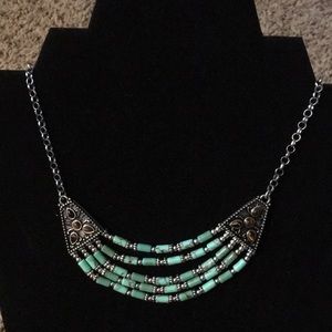 🍀 Lucky turquoise bib style necklace